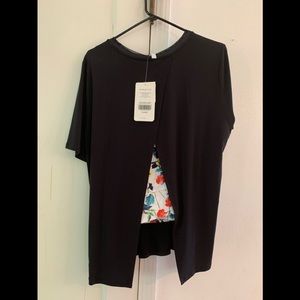 Fabletics SOLAR  MESH CAPRI & CROSS BACK TEE